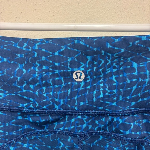 Lululemon Speed Track Shorts - Picture 9 of 10